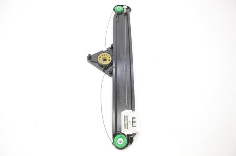 2010-2016 Porsche Panamera 970 4.8L Passenger Right Rear Window Regulator
