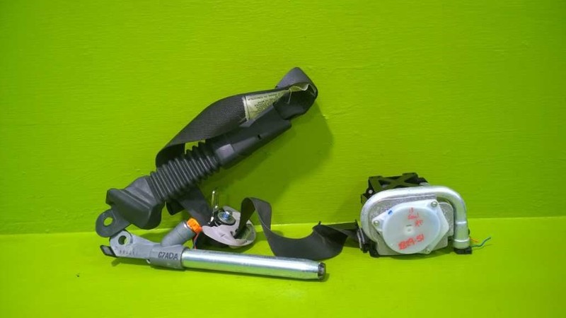 12 13 KIA SOUL PASSENGER RIGHT FRONT SEAT BELT RETRACTOR OEM 2829-51