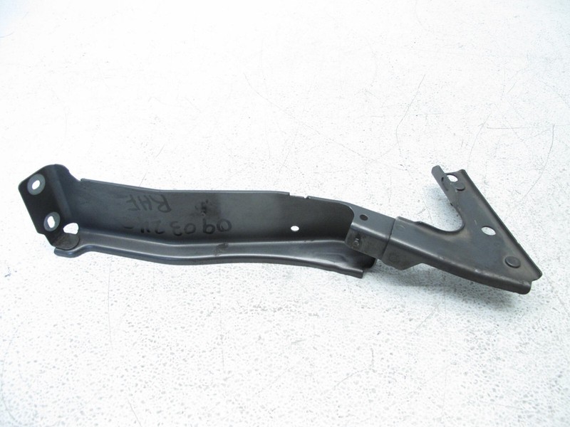 08-17 AUDI 8T A5 S5 COUPE CONVERTIBLE RIGHT FENDER VERTICAL BRACKET SUPPORT 0903