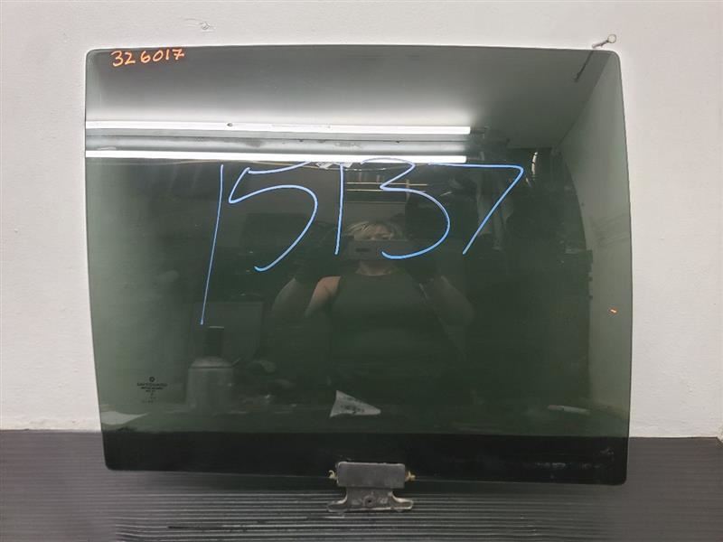 04-08 Chrysler Pacifica Rear Right Passenger Door Glass OEM 05054364AA