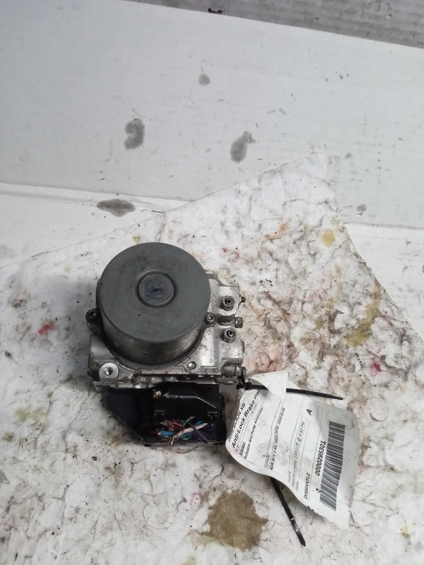 Used ABS Pump and Motor Assembly fits: 2015 Scion XB Actuator and Pump Assembly