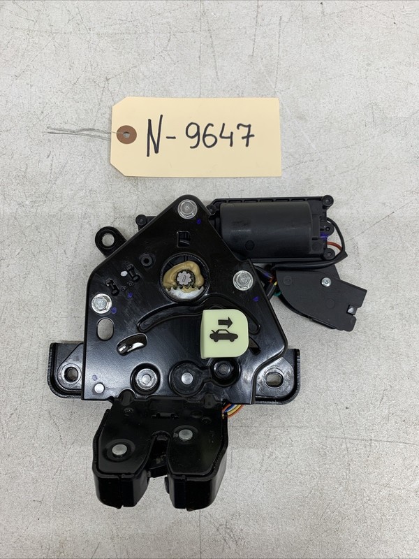 20-23 Tesla Model Y Rear Liftgate Lock Latch Hatch Actuator 1500604-00B 964 B117