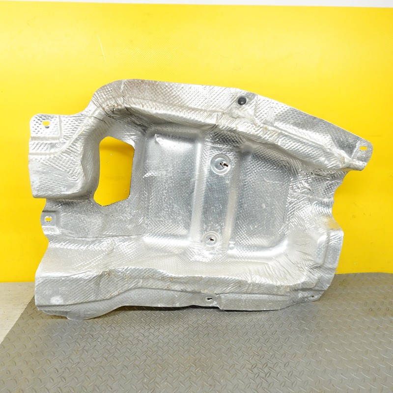 2017-2024 CHRYSLER PACIFICA FRONT EXHAUST HEAT SHIELD PROTECTION OEM 68477638AB
