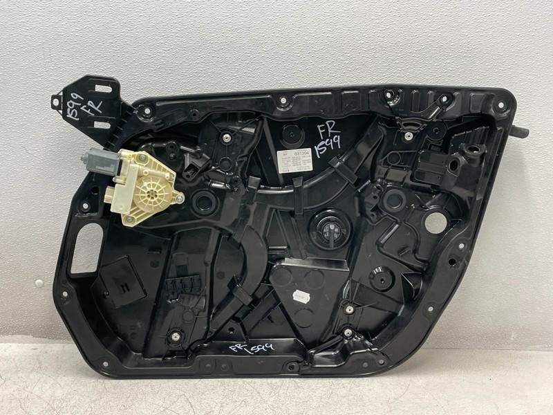 15 16 17 18 Mercedes C300 Front Right Pass Window Regulator W/Motor 1599 OEM