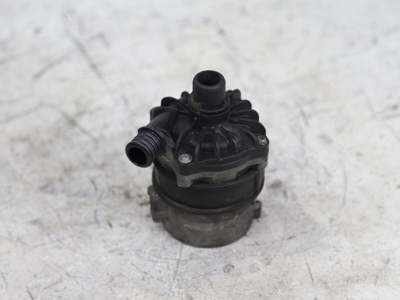 BMW ActiveHybrid7 Water Pump 2011-2015 Direct Replacement 11517587374 OEM