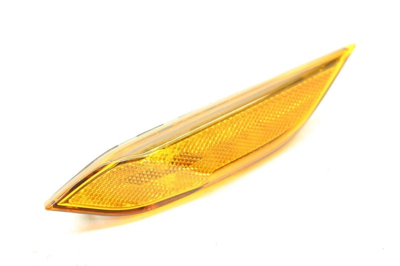 Passenger Right Side Fender Marker Light Fits 11-14 PORSCHE CAYENNE