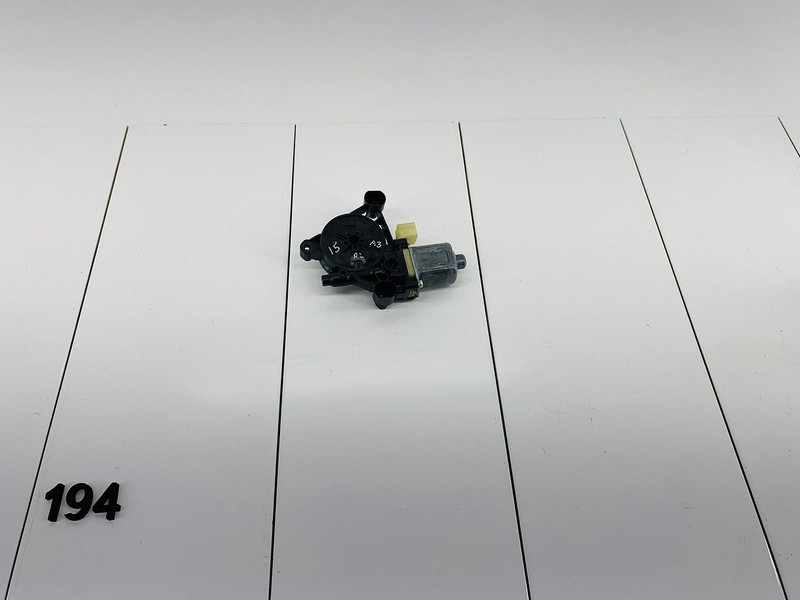 15-23 AUDI A3 QUATTRO 8V REAR LEFT DRIVER SIDE WINDOW REGULATOR MOTOR OEM