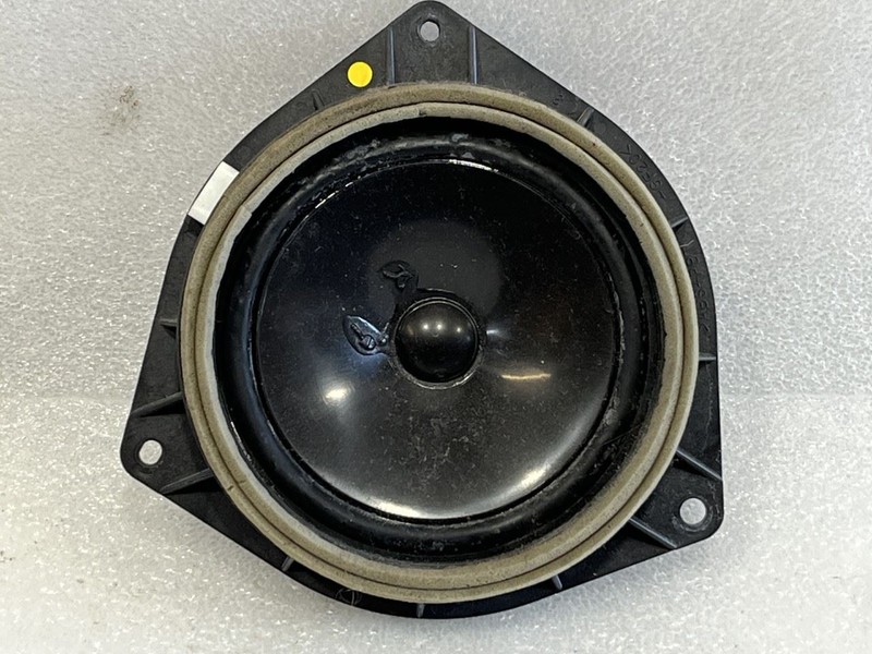 2006 2007 2008 2009 LEXUS RX400H RX350 REAR DOOR SPEAKER 86160-0E080