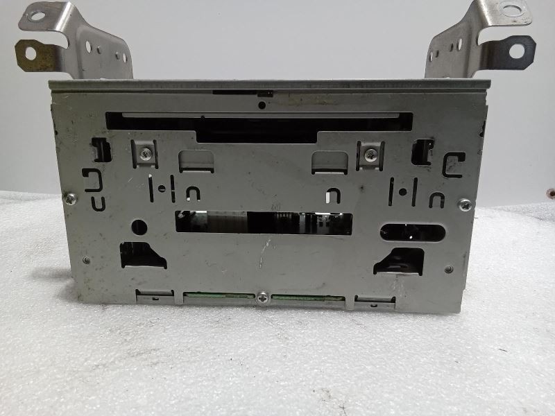 2007-2008 Mitsubishi Lancer Outlander AM-FM-CD-MP3 Receiver 8701A225