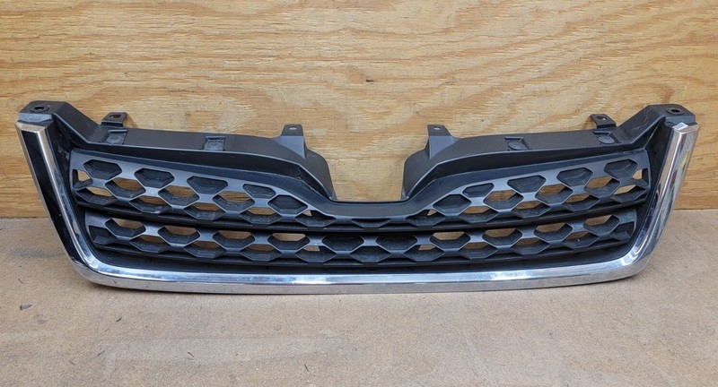 2014 2015 2016 Subaru Forester Front Bumper Radiator Lower Grille OEM*