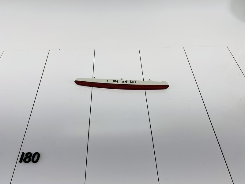 09-11 MERCEDES BENZ SLK300 REAR CENTER THIRD 3RD TRUNK LID BRAKE LIGHT LAMP OEM