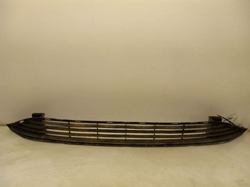 16-18 TOYOTA PRIUS FOUR BUMPER MOUNTED LOWER GRILLE ASSEMBLY