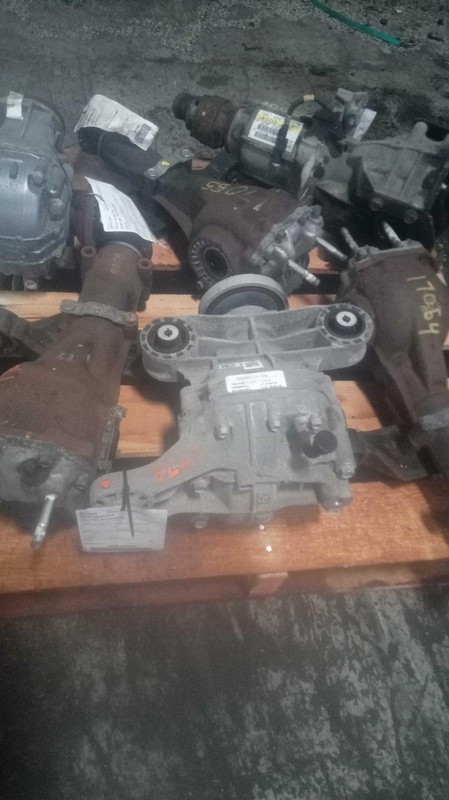 2021 Dodge Charger Differential Carrier Assembly OEM RWD 3.6L 67K Miles
