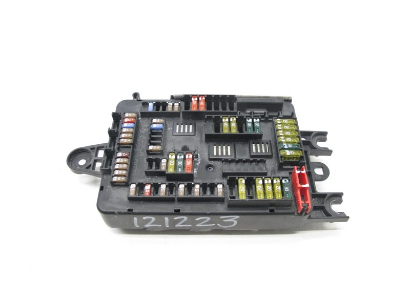 12-21 BMW F30 2 3 4 M3 M4 X5 xDRIVE POWER DISTRIBUTION JUNCTION FUSE BOX 121223