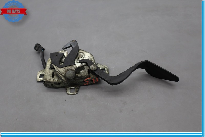 03-13 Maserati Quattroporte M139 S GT S Hood Safety Catch Lock Latch Oem