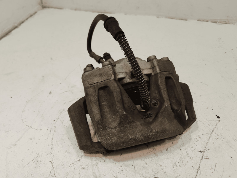 MERCEDES E350 W212 4MATIC FRONT LEFT DRIVER SIDE BRAKE CALIPER OEM 2010 - 2016