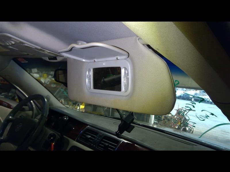 Passenger Right Sun Visor With Illumination Fits 06-11 LUCERNE 1302644
