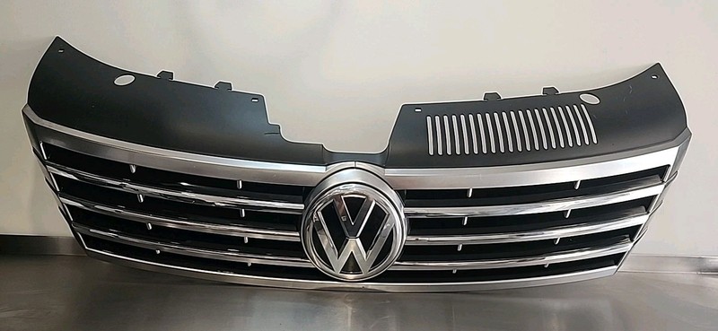 2012 - 2017 VW CC Front Bumper Upper Radiator Grille 3C8853653A OEM Sedan