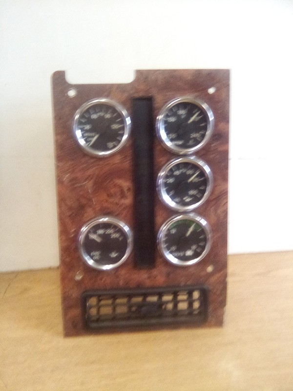 1999 International 9200 3503485C91 Instrument Gauge Cluster