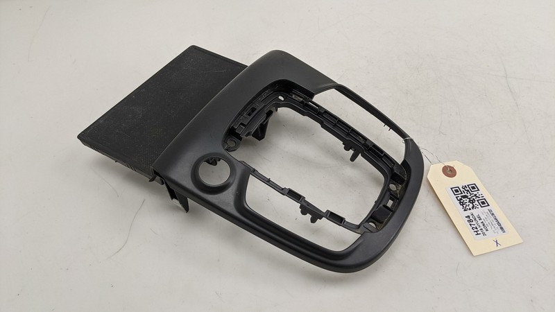 Console Shifter Upper Bezel Trim Cover 2019 Hyundai Kona 84957-J9000 2018-2021