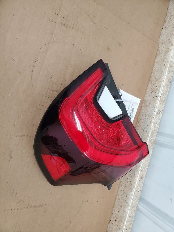 TERRAIN 2022 Tail Light 280776