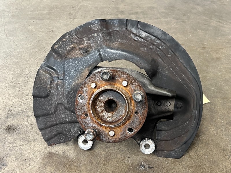 ⭐2008-2013 BMW 3-SERIES M3 FRONT LEFT DRIVERS SPINDLE KNUCKLE HUB OEM LOT2617