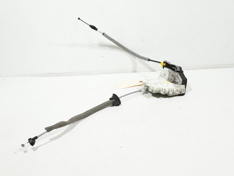 2017-2022 Audi Q7 Front RIGHT Passenger Side Door Lock Latch Actuator OEM 82k