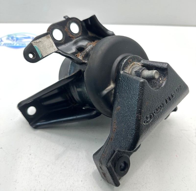 2015-2017 HYUNDAI SONATA FRONT ENGINE MOTOR MOUNT SUPPORT RIGHT OEM 21814-C1000