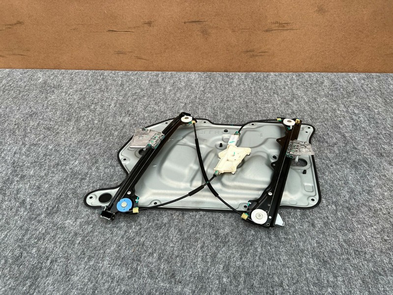 INFINITI Q60 2017-2021 OEM LEFT DRIVER DOOR WINDOW REGULATOR ASSEMBLY. 39K