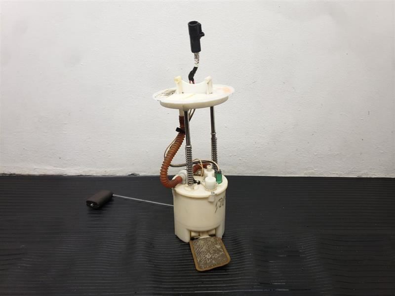 2008 Mazda Tribute Fuel Pump Assembly OEM ZZC21335XA