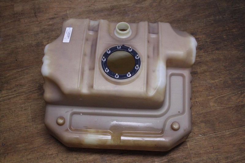 2006 SEADOO GTI 130 SE 4-TEC GAS FUEL TANK PETROL CONTAINER RESERVOIR SEA DOO 06