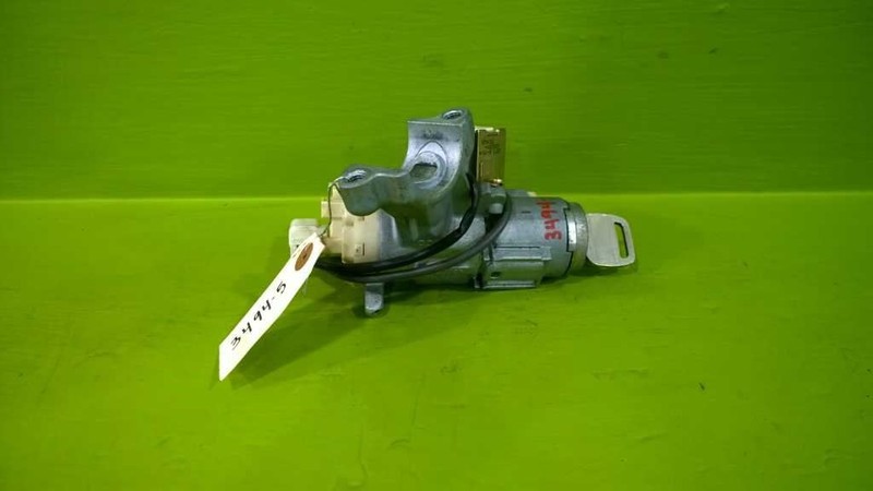 01 02 03 04 05 RAV 4 IGNITION SWITCH CYLINDER HOUSING W/KEY OEM 3494-5