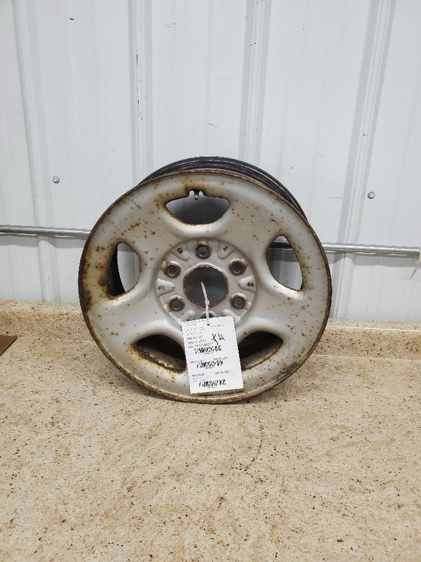 Wheel 16x6-1/2 Steel Road Wheel Fits 00-06 SUBURBAN 1500 300271