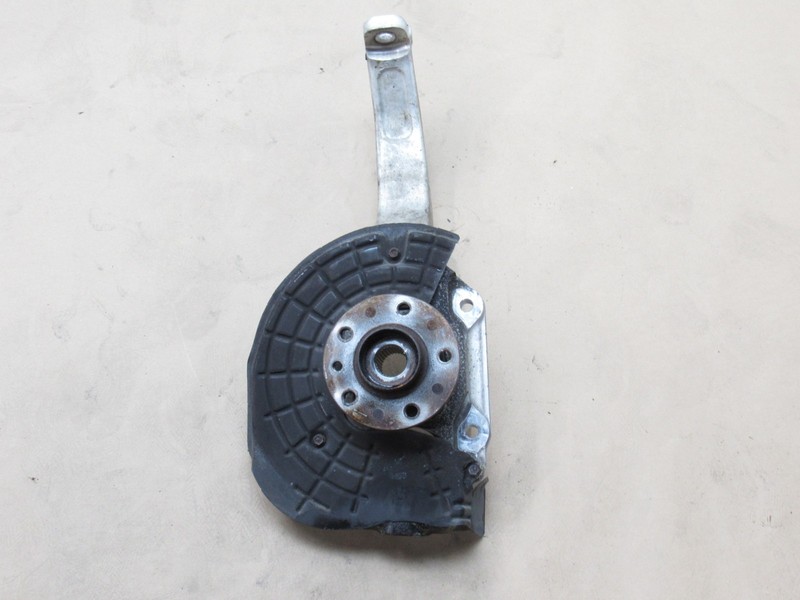 Maserati Levante 2017 3.0L AWD Front Right Passenger Spindle Knuckle Hub 16-24 |