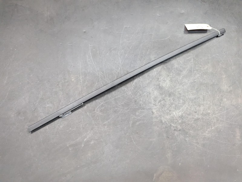 Rear Right Door Window Upper Molding 2021 Toyota C-HR 75763-F4010 2018 -2022