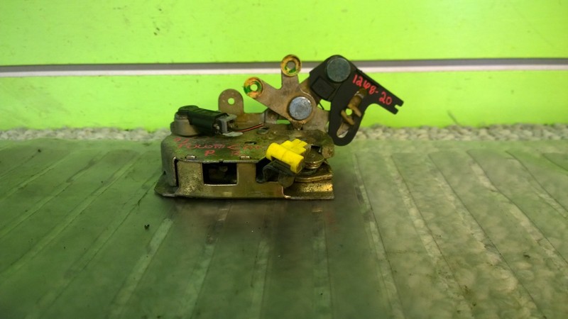 95-97 TOWN CAR GRAND MARQUIS PASSENGER RIGHT REARDOOR LOCK LATCH OEM 1268-20