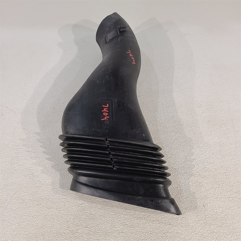 97-04 Corvette C5 Driver Front Brake Air Cooling Duct 10295976 Aa7404