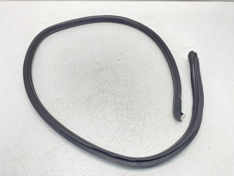 99-05 Porsche Carrera 911 Convertible Right Passenger Door Rubber Strip Seal OEM