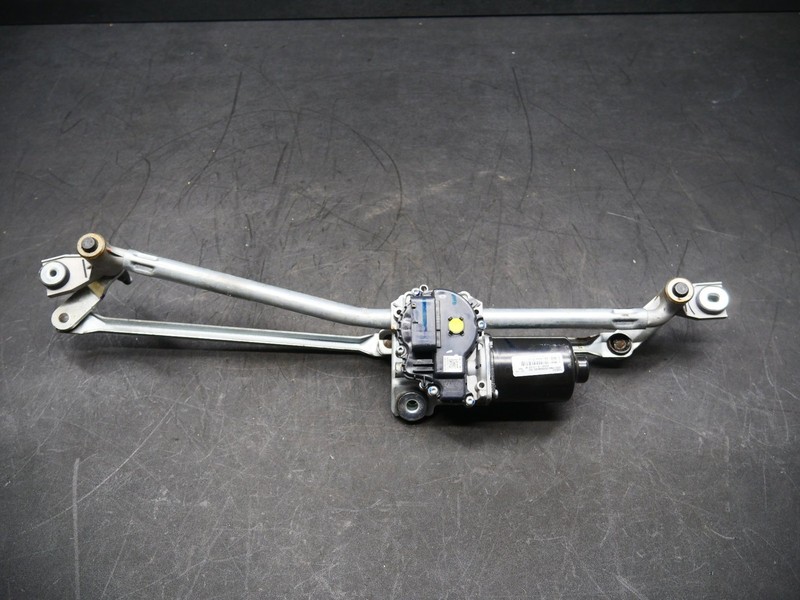 2015-2023 Ford Mustang S550 Front Wiper Motor Linkage Assembly FR3Z17508B