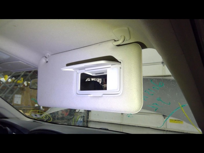 Passenger Right Sun Visor Illuminated Fits 11-17 QUEST 1539901