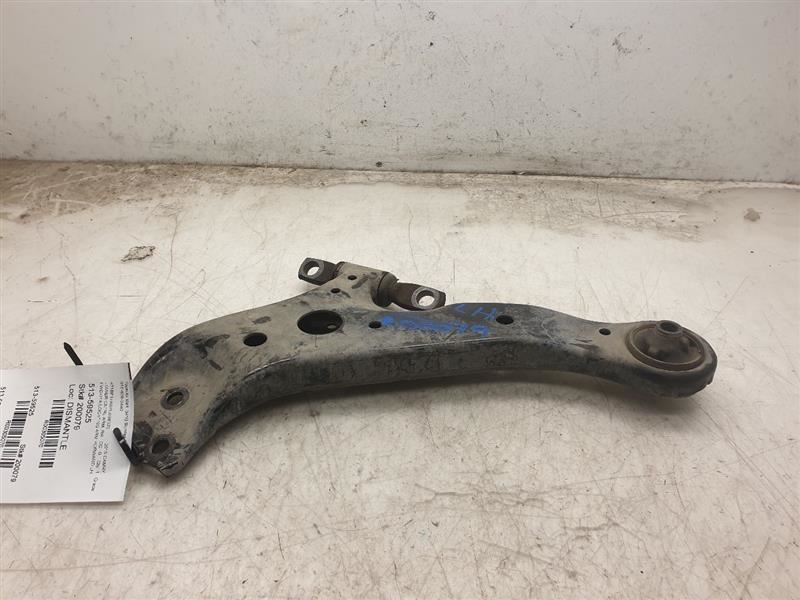 13-18 TOYOTA AVALON DRIVER SIDE REAR LOWER CONTROL LOCATING ARM ASSEMBLY