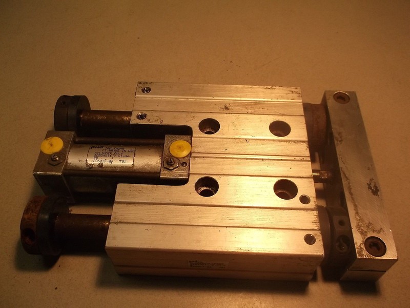 PHD SEB24X1112-G1-H4-PB Cylinder 226017-06 Linear Slide *FREE SHIPPING*