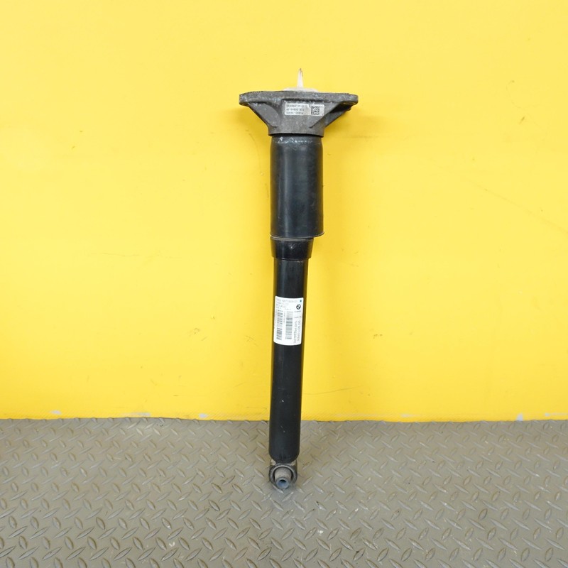 2015-2016 BMW 435i F32 F33 F36 Rear Left Side Shock Strut Absorber 6871929