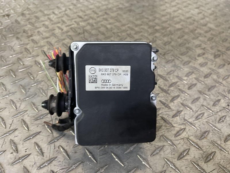 M69 OEM 2013-2016 Audi A4 A5 2.0L Engine Control Module ECU ECM 8K5 907 115 F