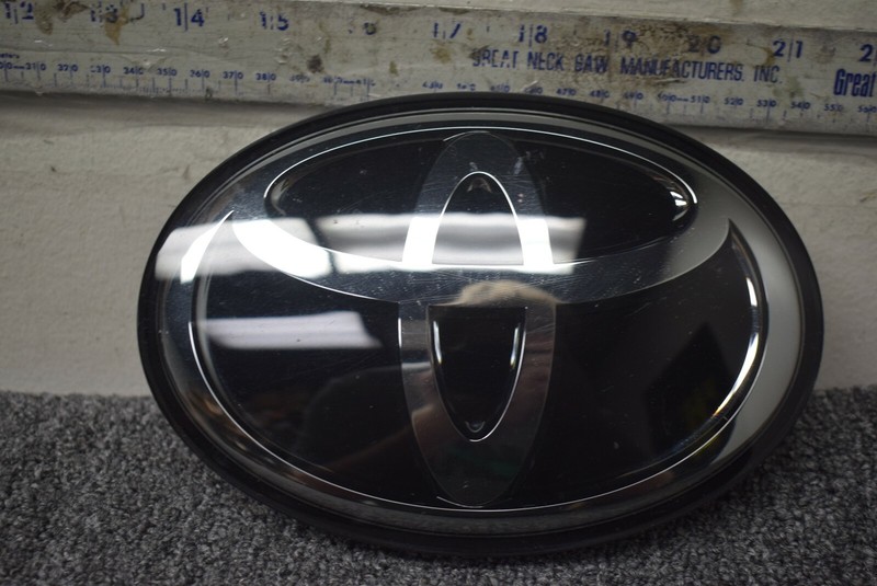2016-2020 TOYOTA LAND CRUISER BASE EMBLEM FACTORY OEM