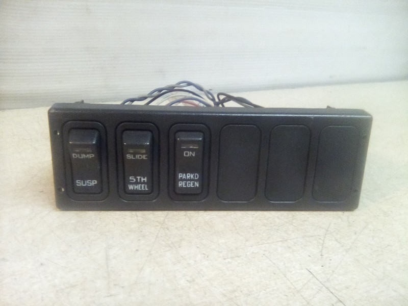 International Prostar 32237 Dash Switch Panel