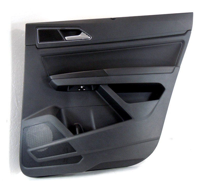 2018 2019 Volkswagen Atlas Rear Interior Door Panel Passenger Right OEM