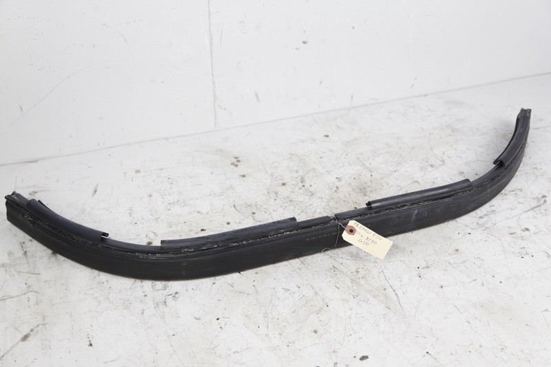 2017-2022 BMW 540i 530i G30 HOOD BONNET REARWARD WEATHERSTRIP SEAL OEM