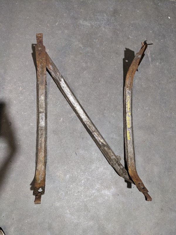 91-96 CAPRICE FUEL GAS TANK STRAPS1171736