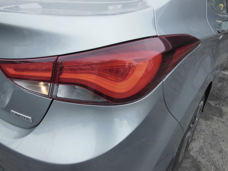 14-16 Hyundai Elantra Sdn Quarter Panel Mounted Tail Light Passenger Right LED